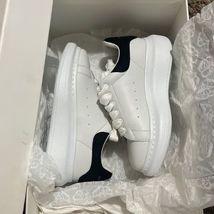Alexander McQueen’s White/Black